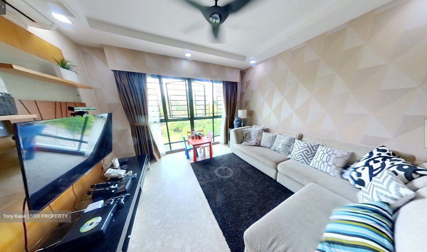Woodsvale (D25), Condominium #338688111